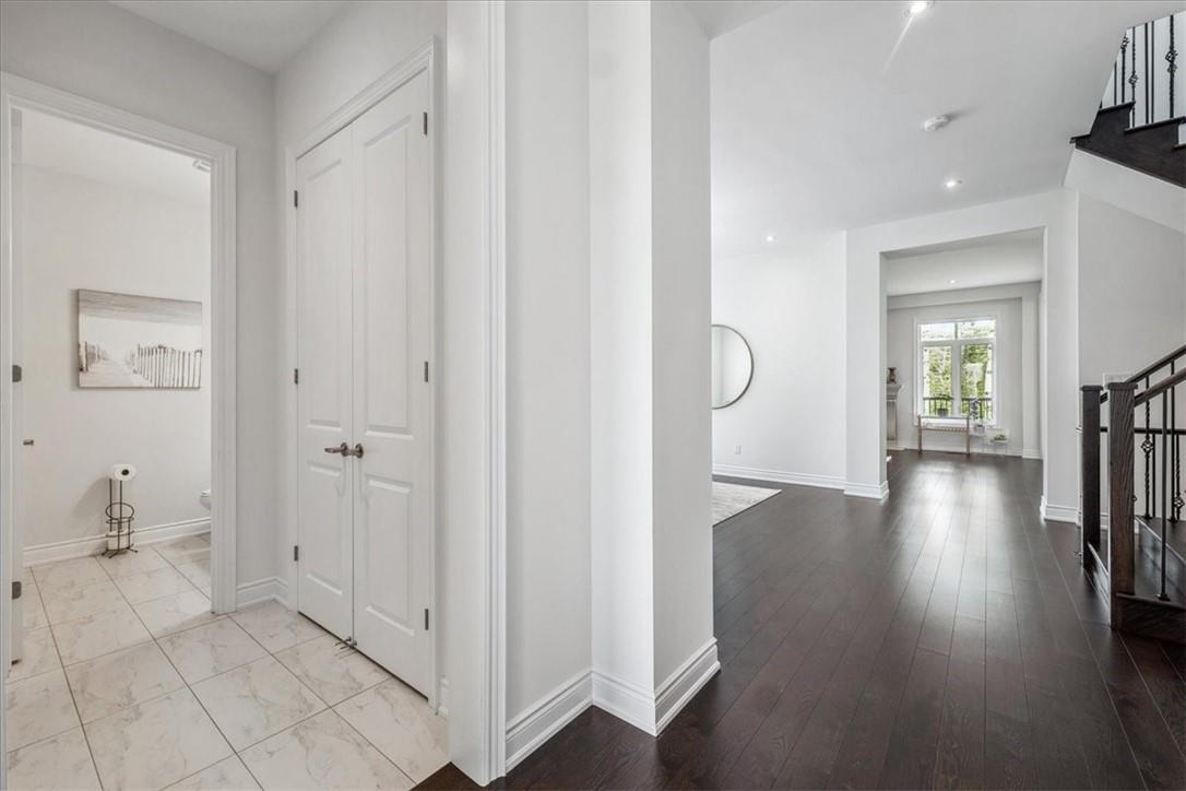 912 Forest Creek Court, Kitchener, Ontario  N2R 0M6 - Photo 25 - H4205294