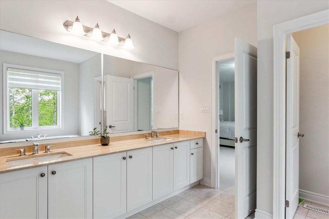 912 Forest Creek Court, Kitchener, Ontario  N2R 0M6 - Photo 30 - H4205294