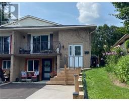 134 ORIOLE Parkway W, elmira, Ontario