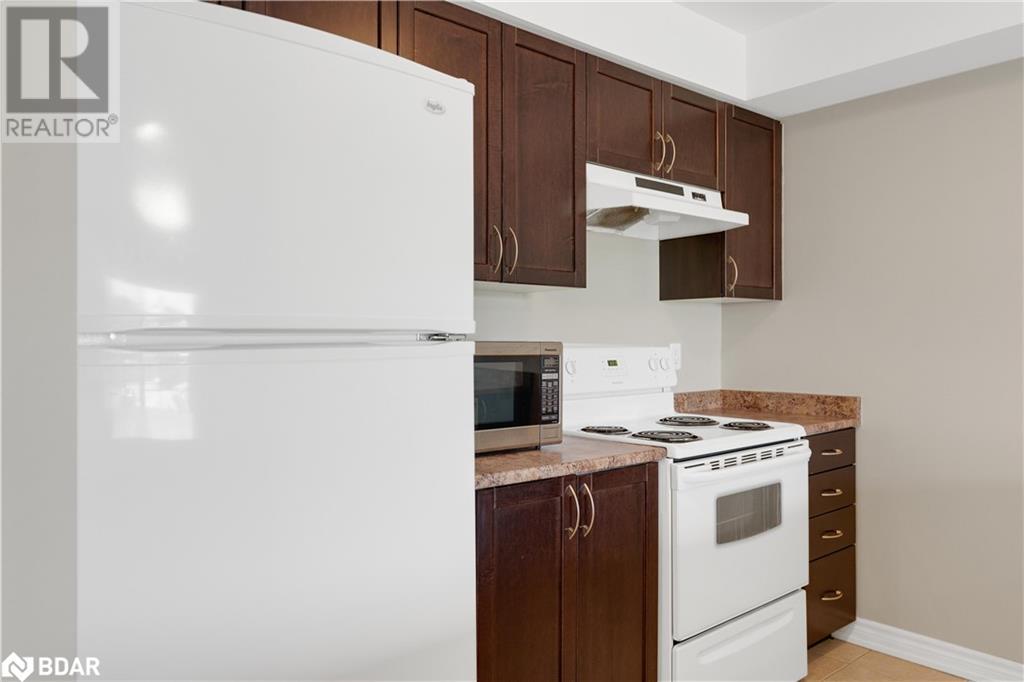 137 Sydenham Wells Unit# 15, Barrie, Ontario  L4M 0G7 - Photo 6 - 40639839