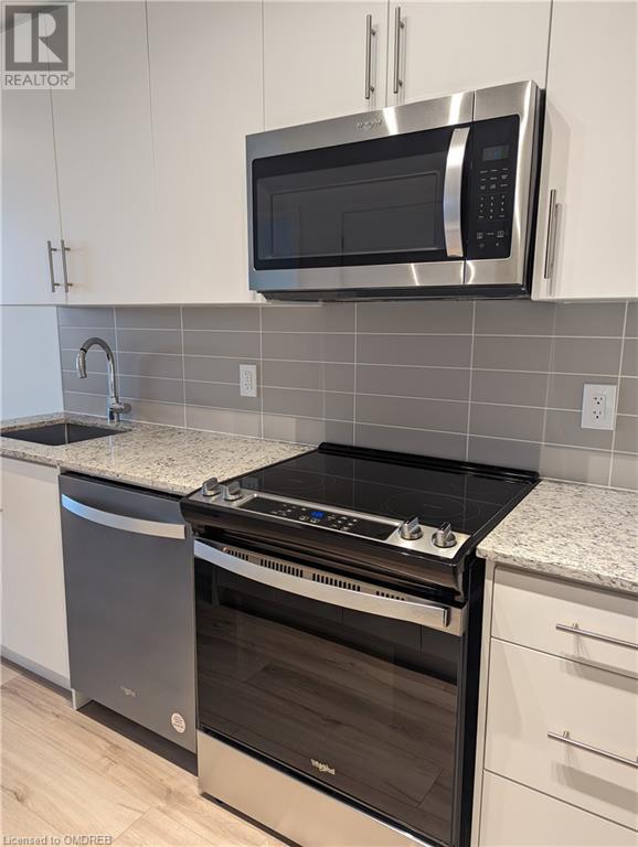 345 Wheat Boom Drive Unit# 1105, Oakville, Ontario  L6H 7X4 - Photo 3 - 40640264