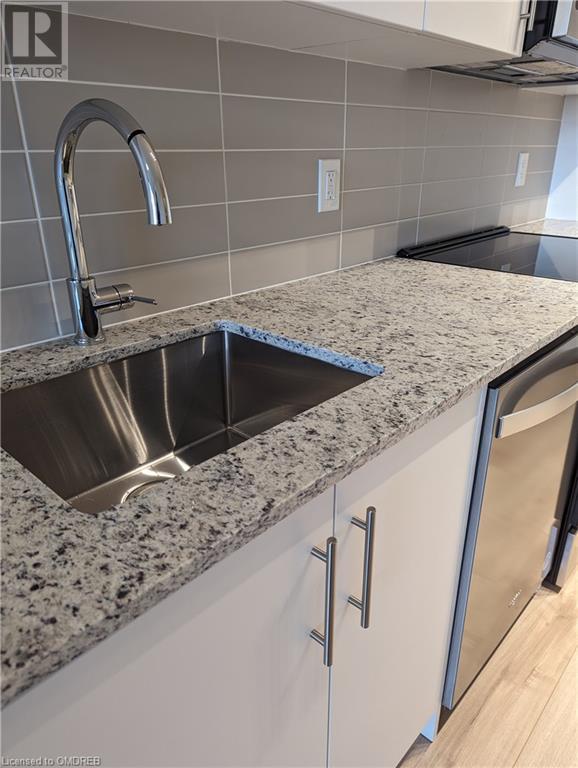 345 Wheat Boom Drive Unit# 1105, Oakville, Ontario  L6H 7X4 - Photo 4 - 40640264