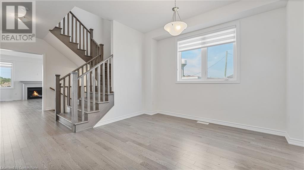 1 Molnar Crescent, Brantford, Ontario  N3T 0X3 - Photo 7 - 40640101