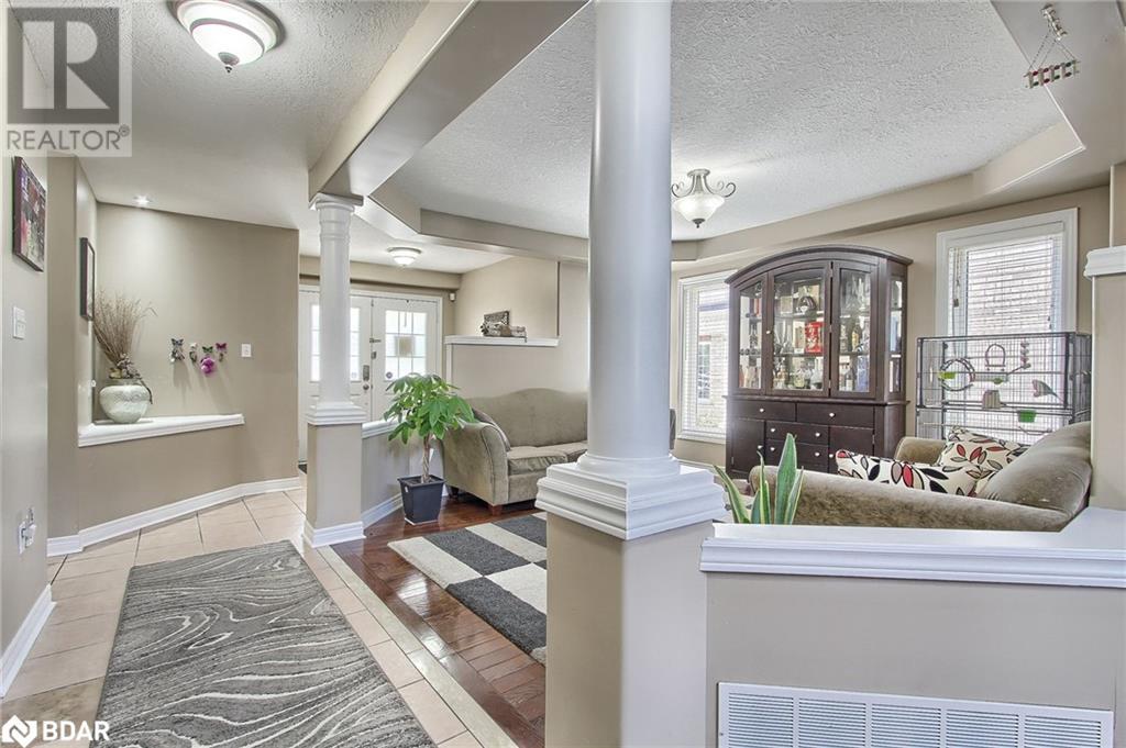 22 Benjamin Lane, Barrie, Ontario  L4N 0S2 - Photo 3 - 40640116