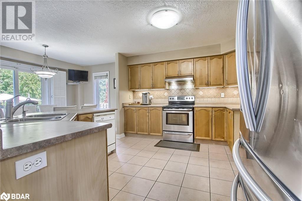 22 Benjamin Lane, Barrie, Ontario  L4N 0S2 - Photo 9 - 40640116