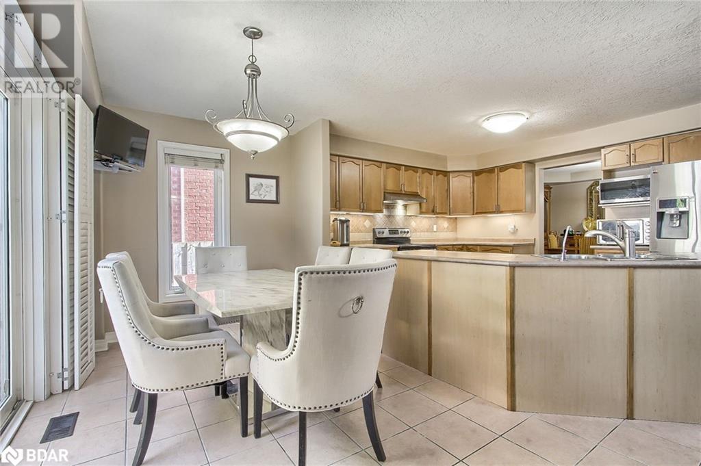 22 Benjamin Lane, Barrie, Ontario  L4N 0S2 - Photo 12 - 40640116