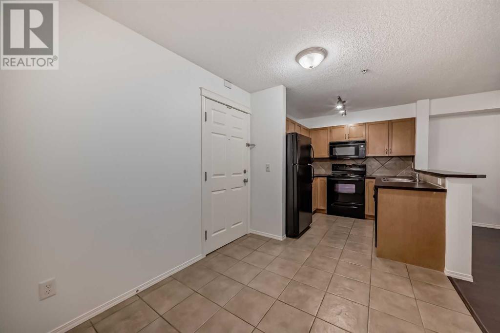 9118, 70 Panamount Drive Nw, Calgary, Alberta  T3K 6K6 - Photo 6 - A2158542