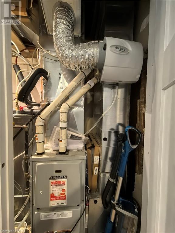 30 Forsythe Street, Fort Erie, Ontario  L2A 1X2 - Photo 12 - 40640255