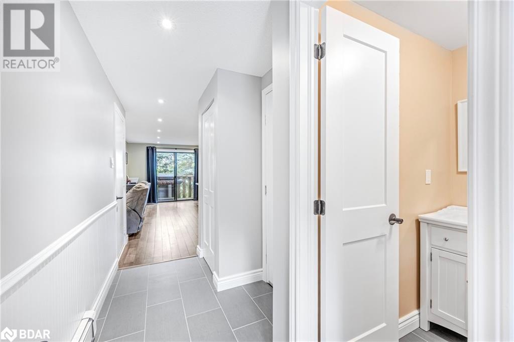 9 Quail Crescent, Barrie, Ontario  L4N 6X1 - Photo 5 - 40640359