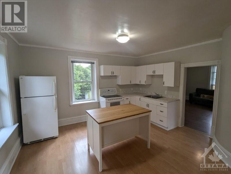 2 - 290 Elgin Street W, Arnprior, Ontario  K7S 1P6 - Photo 4 - X9517737