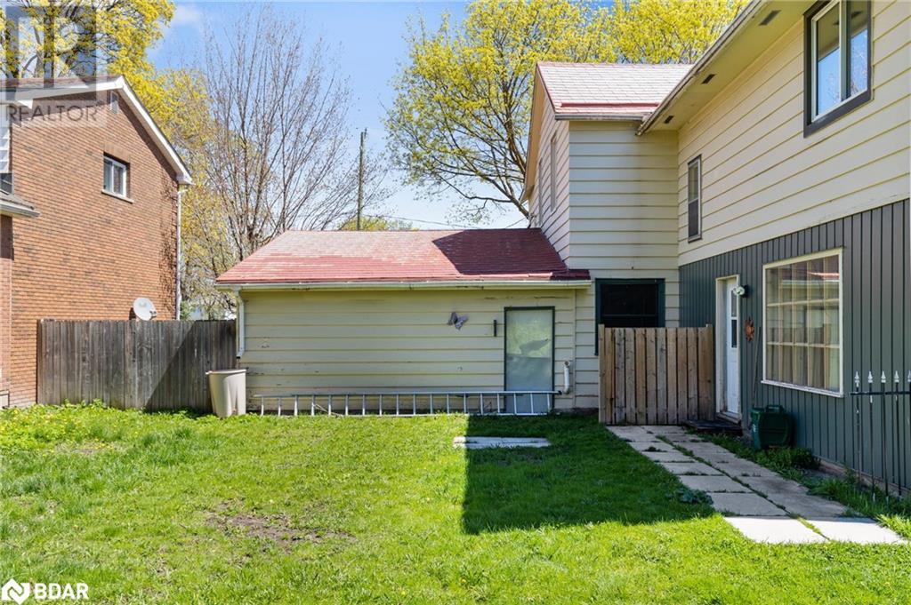 138 Peel Street, Barrie, Ontario  L4M 3L6 - Photo 21 - 40640401