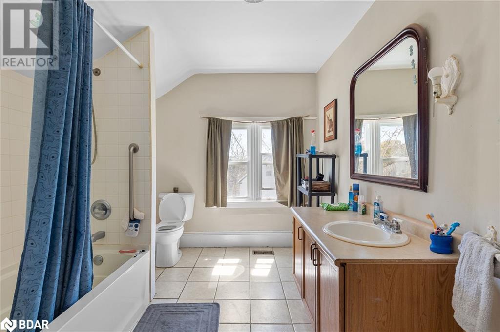 138 Peel Street, Barrie, Ontario  L4M 3L6 - Photo 25 - 40640401