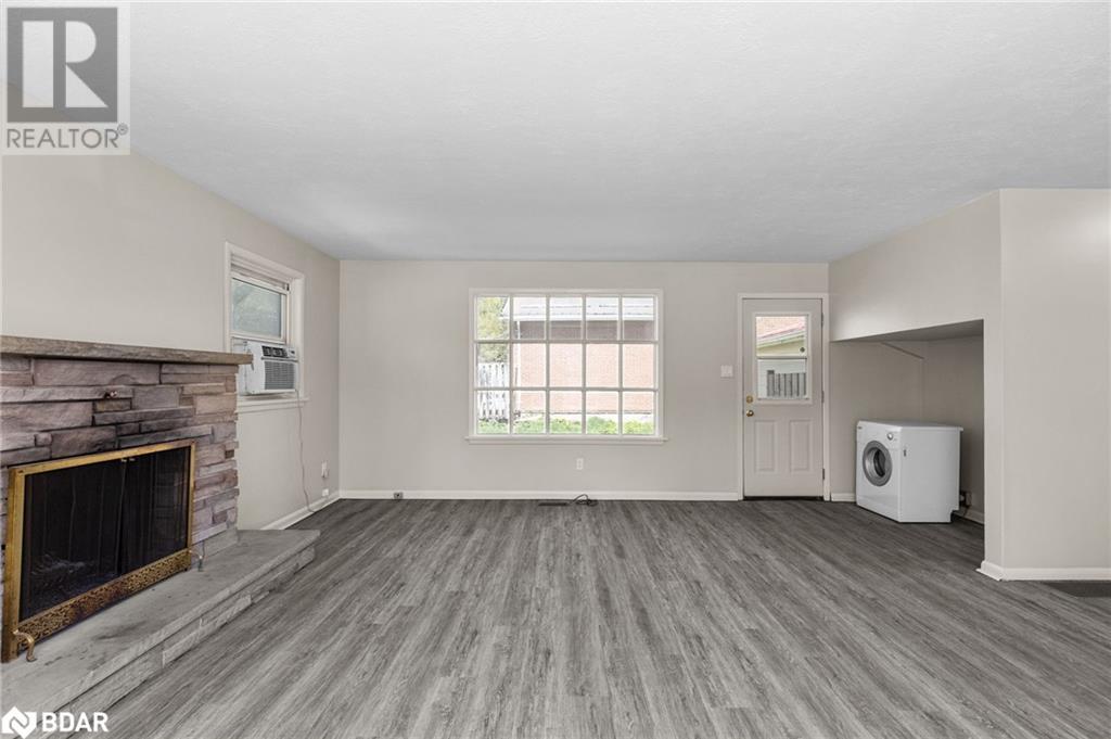 138 Peel Street, Barrie, Ontario  L4M 3L6 - Photo 6 - 40640401