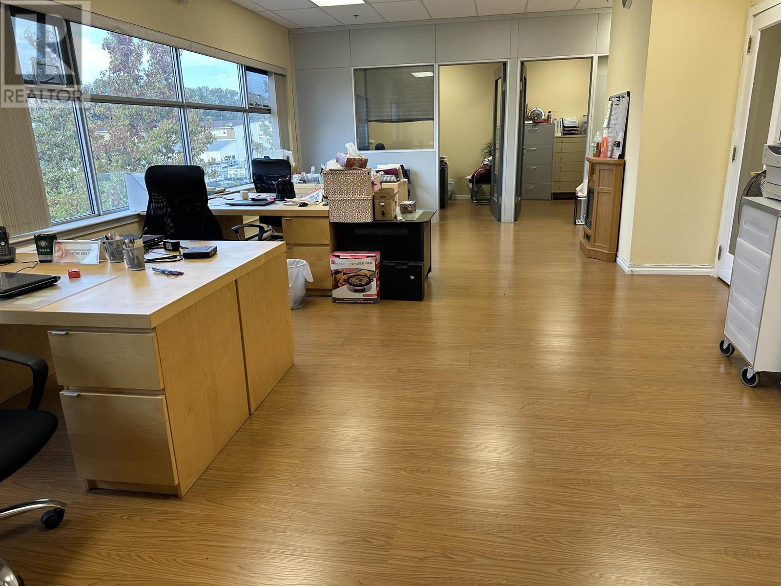 Listing Picture 11 of 16 : 105 15100 KNOX WAY, Richmond / 烈治文 - 魯藝地產 Yvonne Lu Group - MLS Medallion Club Member