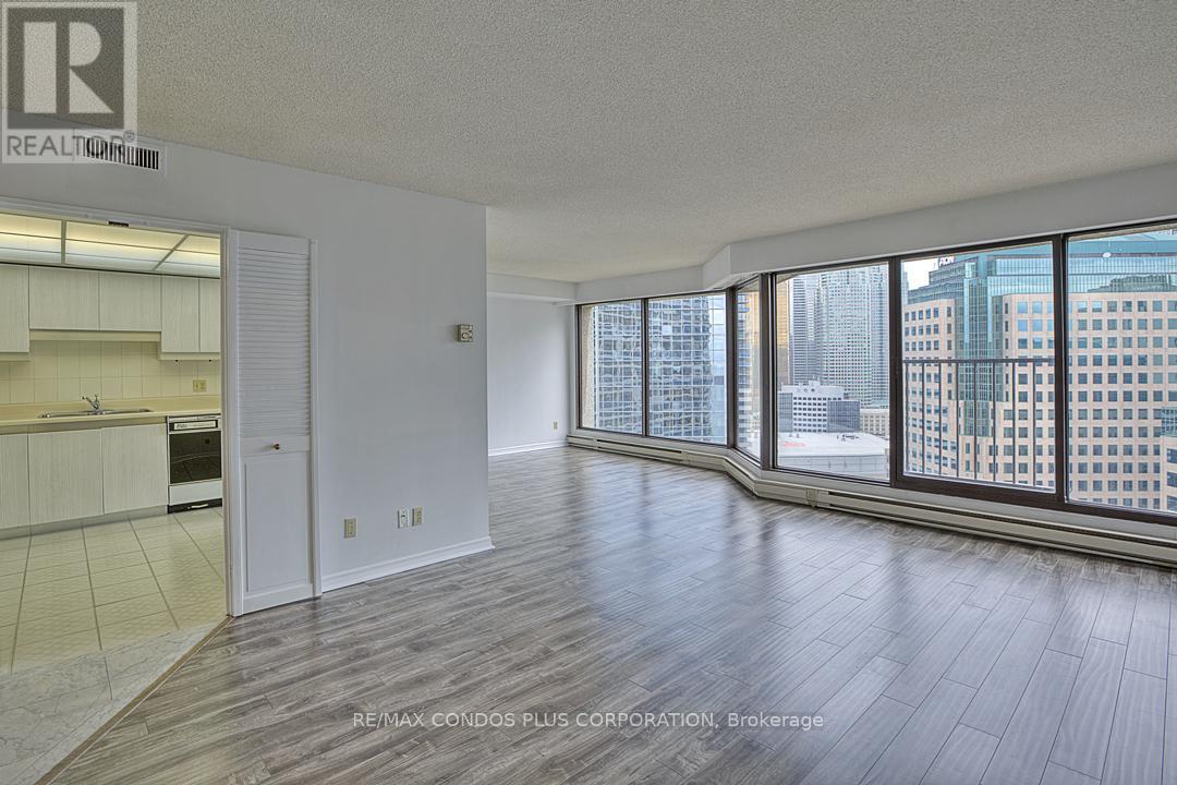 2913 - 55 Harbour Square, Toronto, Ontario  M5J 2L1 - Photo 18 - C9295046