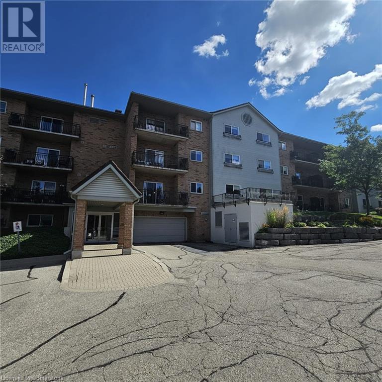 345 Briarmeadow Drive Unit# 101, Kitchener, Ontario  N2A 4J6 - Photo 1 - 40640465