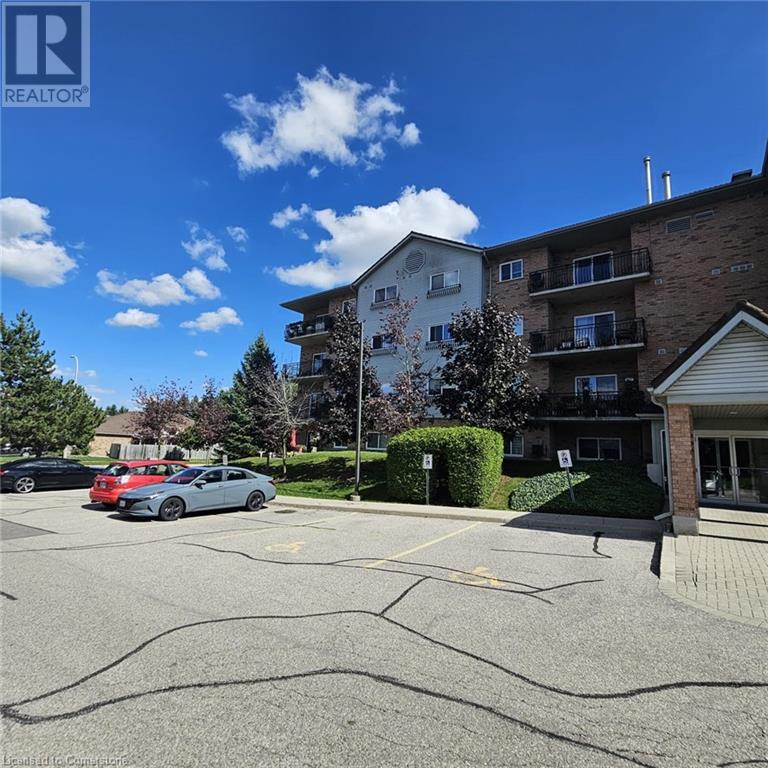 345 Briarmeadow Drive Unit# 101, Kitchener, Ontario  N2A 4J6 - Photo 2 - 40640465
