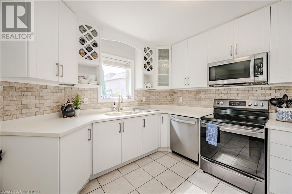 7222 Gagliano Drive, Mississauga, Ontario  L5W 1X4 - Photo 10 - 40640319