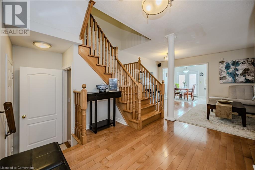 7222 Gagliano Drive, Mississauga, Ontario  L5W 1X4 - Photo 3 - 40640319