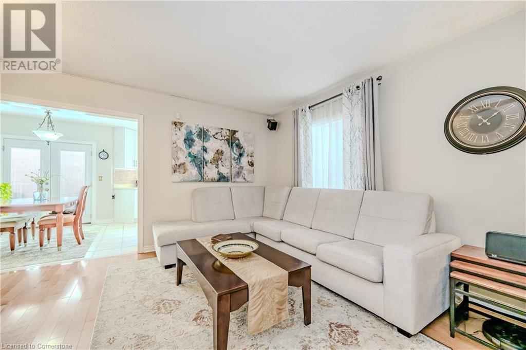 7222 Gagliano Drive, Mississauga, Ontario  L5W 1X4 - Photo 4 - 40640319