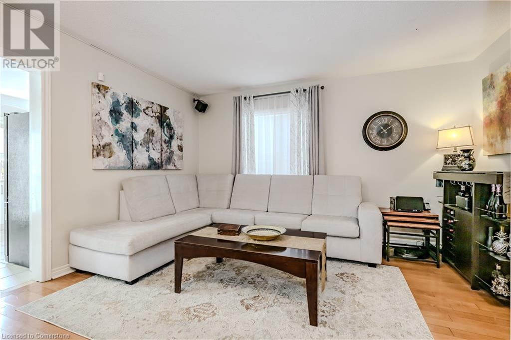 7222 Gagliano Drive, Mississauga, Ontario  L5W 1X4 - Photo 6 - 40640319