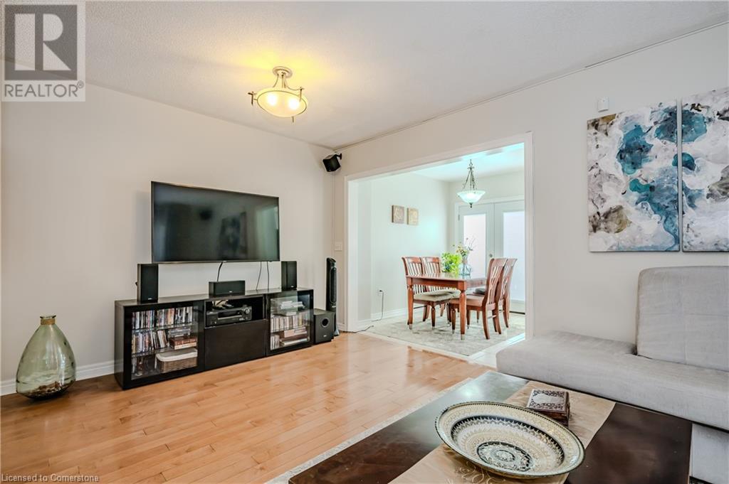 7222 Gagliano Drive, Mississauga, Ontario  L5W 1X4 - Photo 7 - 40640319