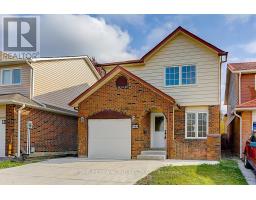 6 FOXACRE ROW, brampton (madoc), Ontario