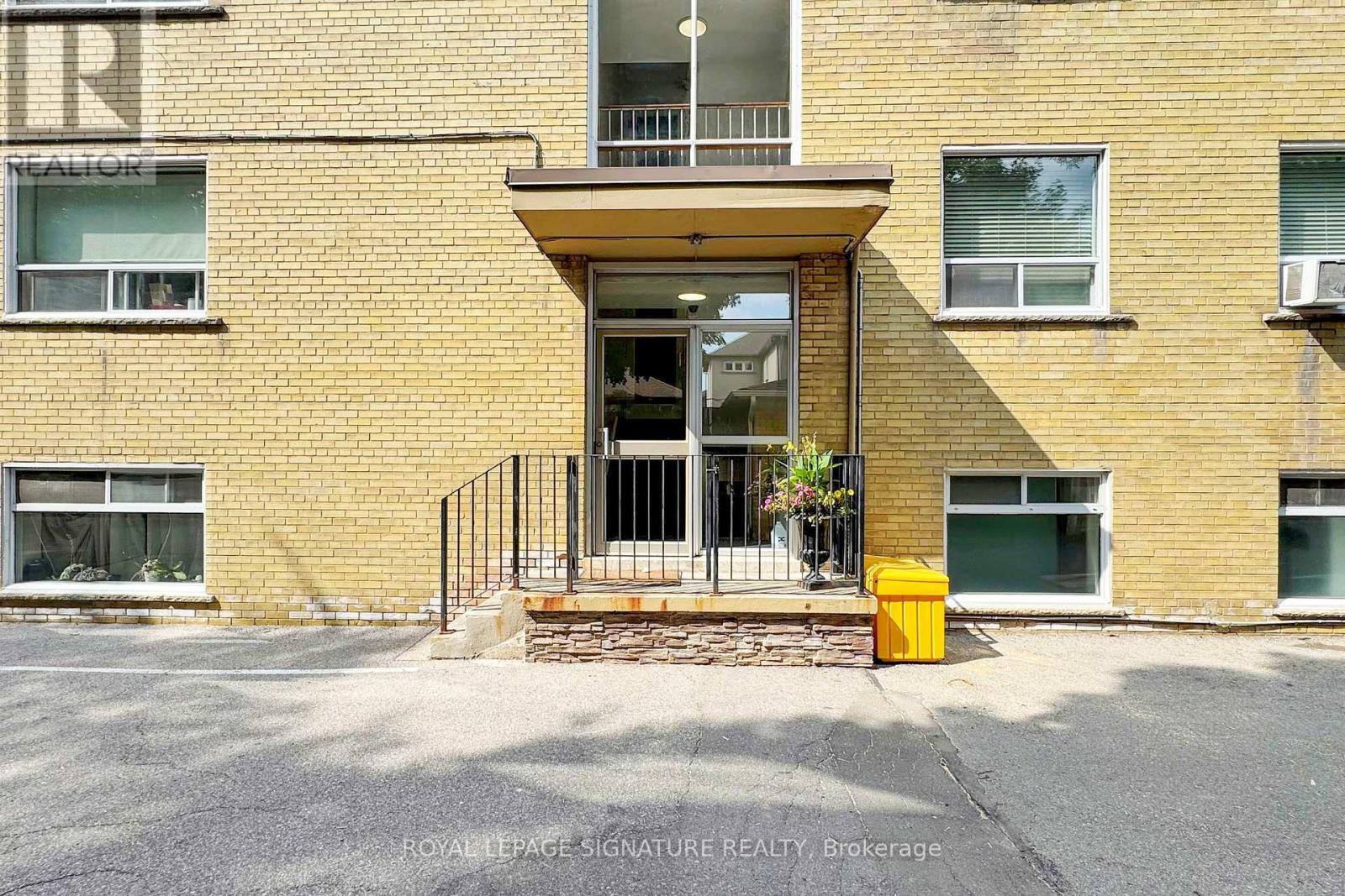 205 - 219 Wilson Avenue, Toronto (Bedford Park-Nortown), Ontario  M5M 3B2 - Photo 24 - C9295213