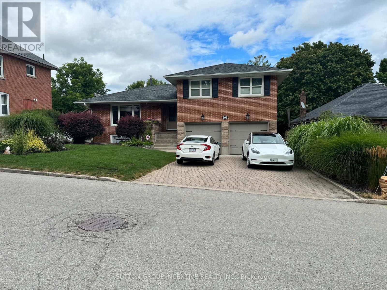 163 CLAPPERTON STREET, barrie, Ontario