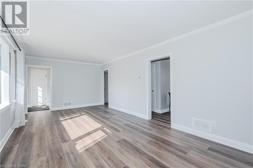 15 Summit Crescent, Guelph, Ontario  N1H 1S2 - Photo 13 - 40639710