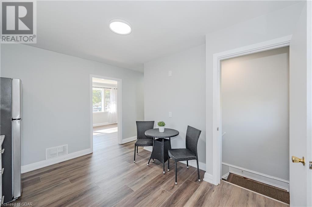 15 Summit Crescent, Guelph, Ontario  N1H 1S2 - Photo 16 - 40639710