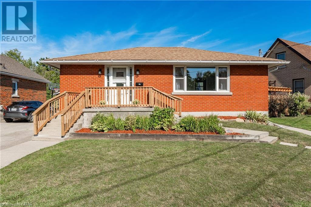 15 Summit Crescent, Guelph, Ontario  N1H 1S2 - Photo 2 - 40639710