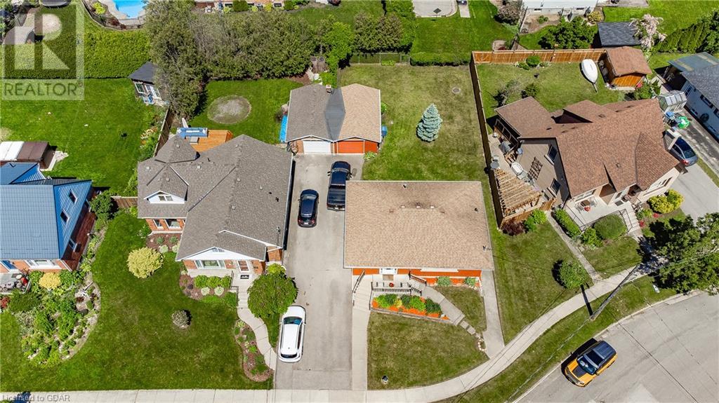 15 Summit Crescent, Guelph, Ontario  N1H 1S2 - Photo 3 - 40639710