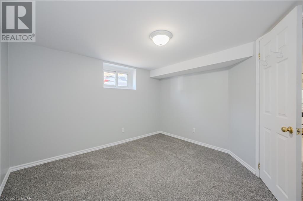 15 Summit Crescent, Guelph, Ontario  N1H 1S2 - Photo 33 - 40639710