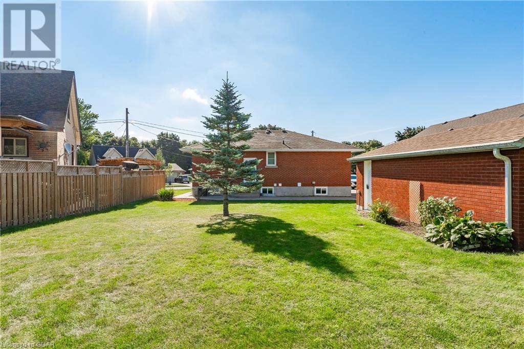 15 Summit Crescent, Guelph, Ontario  N1H 1S2 - Photo 46 - 40639710