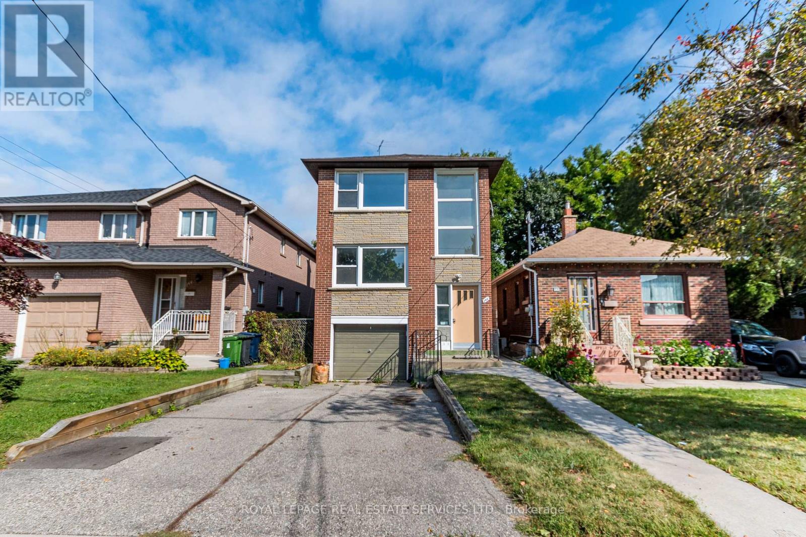 Bsmt - 144 Lake Crescent, Toronto (Mimico), Ontario  M8V 1W1 - Photo 1 - W9295333