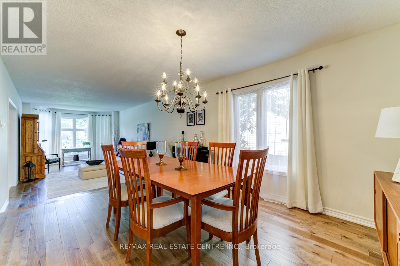 48 River Oaks Boulevard E, Oakville (River Oaks), Ontario  L6H 4C3 - Photo 14 - W9295496