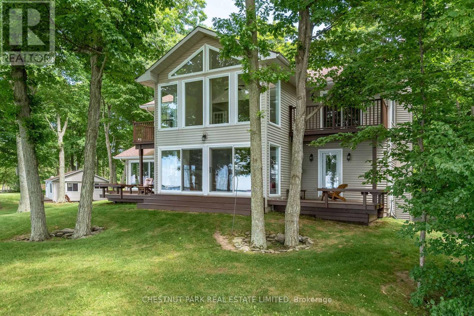 510 SALMON POINT ROAD Prince Edward County (Athol)