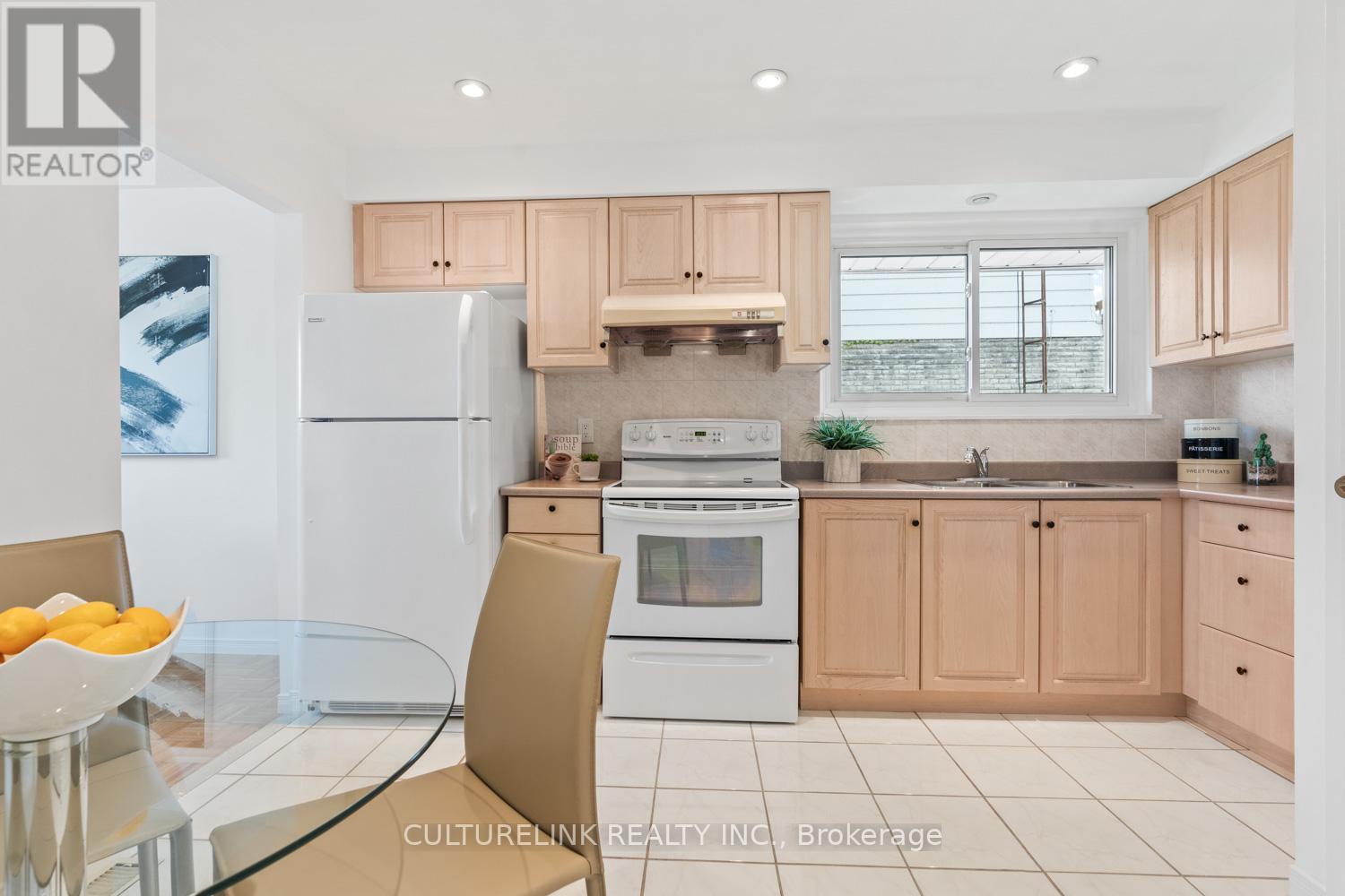 60 Heaslip Terrace, Toronto (Tam O'shanter-Sullivan), Ontario  M1T 1W9 - Photo 7 - E9295748