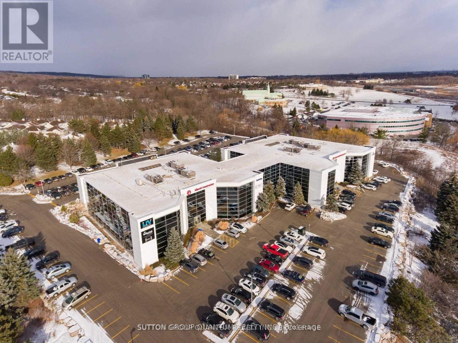 300 - 1005 Skyview Drive, Burlington, Ontario  L7P 5B1 - Photo 4 - W9295779