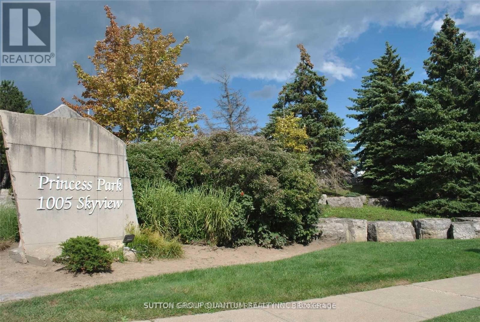 300 - 1005 Skyview Drive, Burlington, Ontario  L7P 5B1 - Photo 7 - W9295779