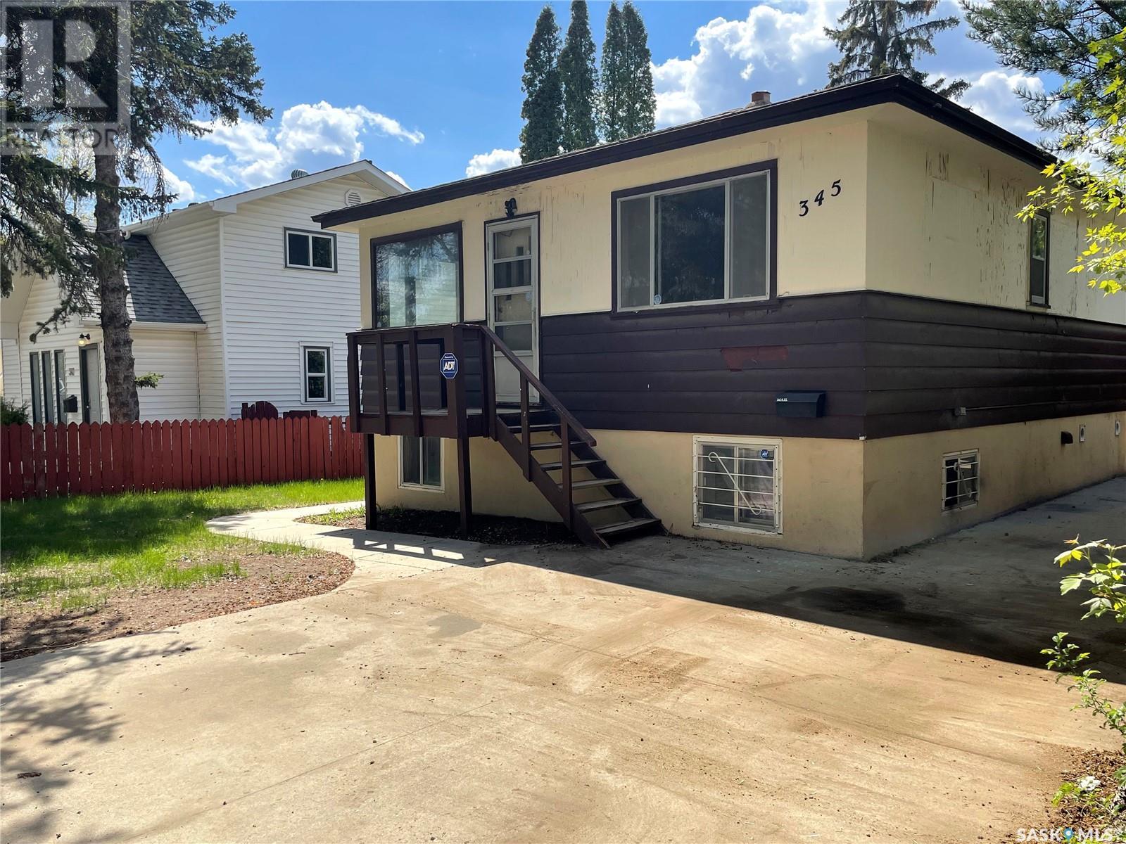 345 U Avenue S, Saskatoon, Saskatchewan  S7M 3C2 - Photo 4 - SK978179