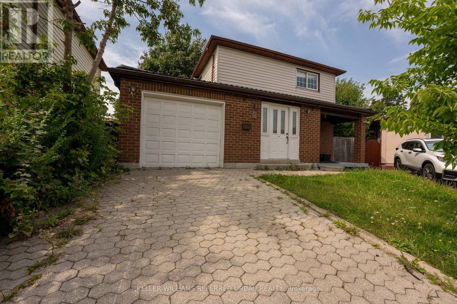 8 Attila Court, Toronto (West Humber-Clairville), Ontario  M9V 4E5 - Photo 2 - W9295950