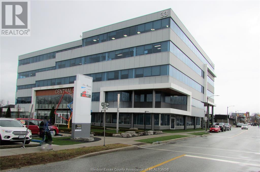 33 Princess St., Leamington, Ontario  N8H 5C5 - Photo 3 - 24020085