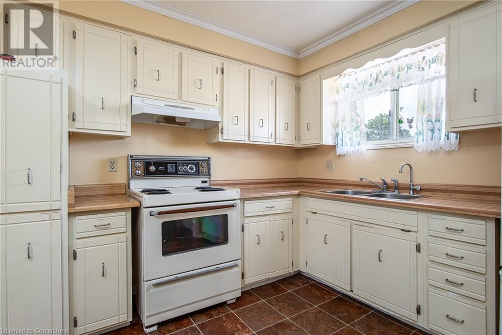 175 Northlake Drive, Waterloo, Ontario  N2V 1B7 - Photo 28 - 40640754