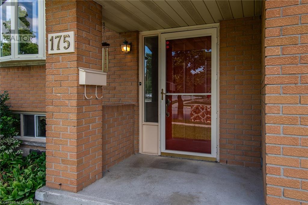 175 Northlake Drive, Waterloo, Ontario  N2V 1B7 - Photo 4 - 40640754