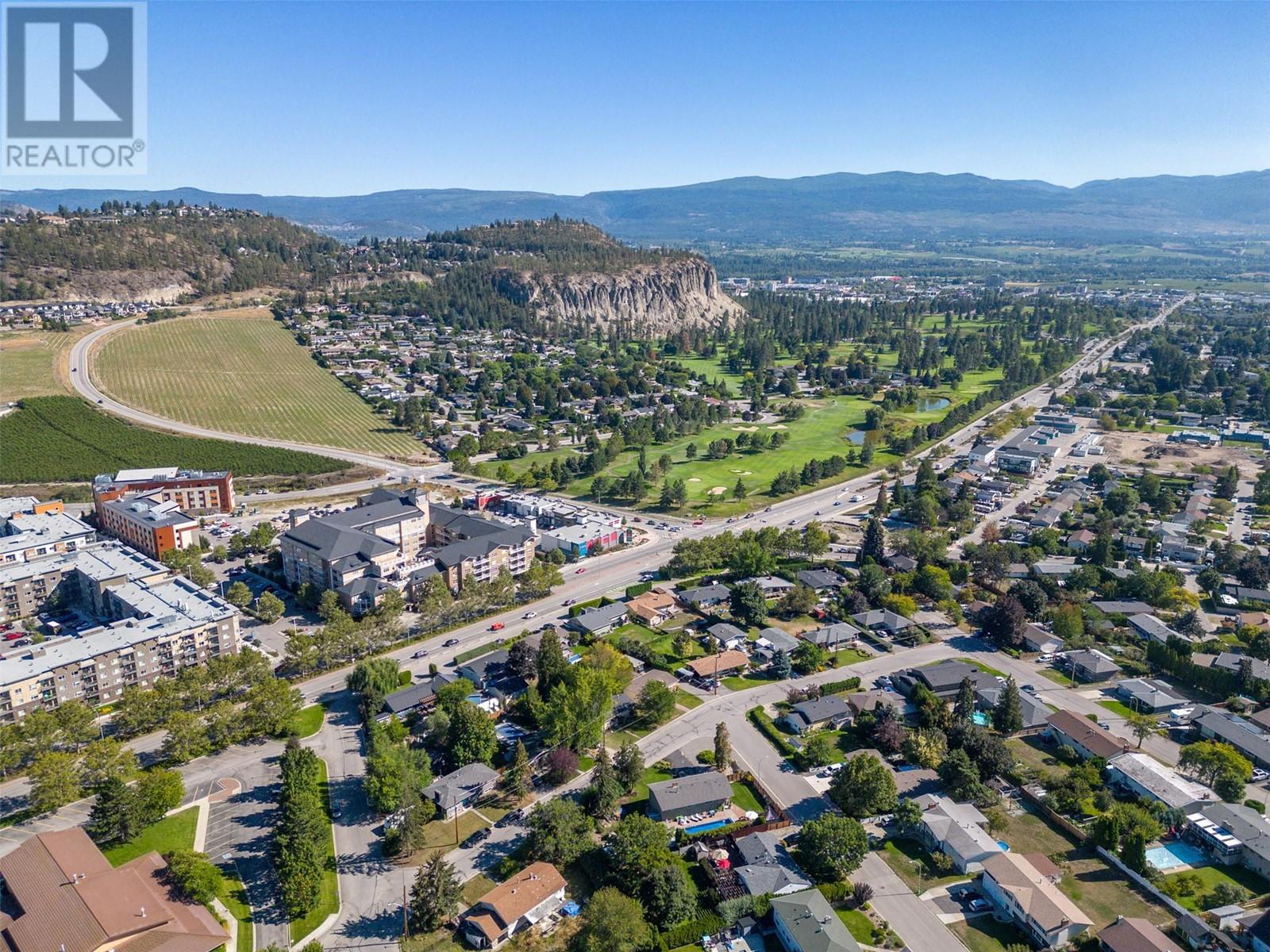 727 Glenburn Street Kelowna