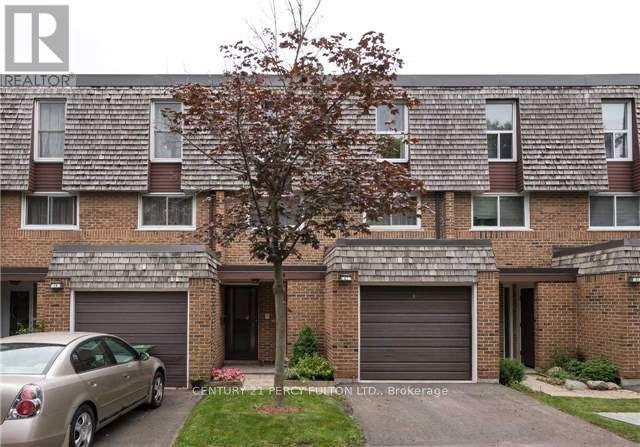 21 SEGO ROYALWAY, toronto (hillcrest village), Ontario