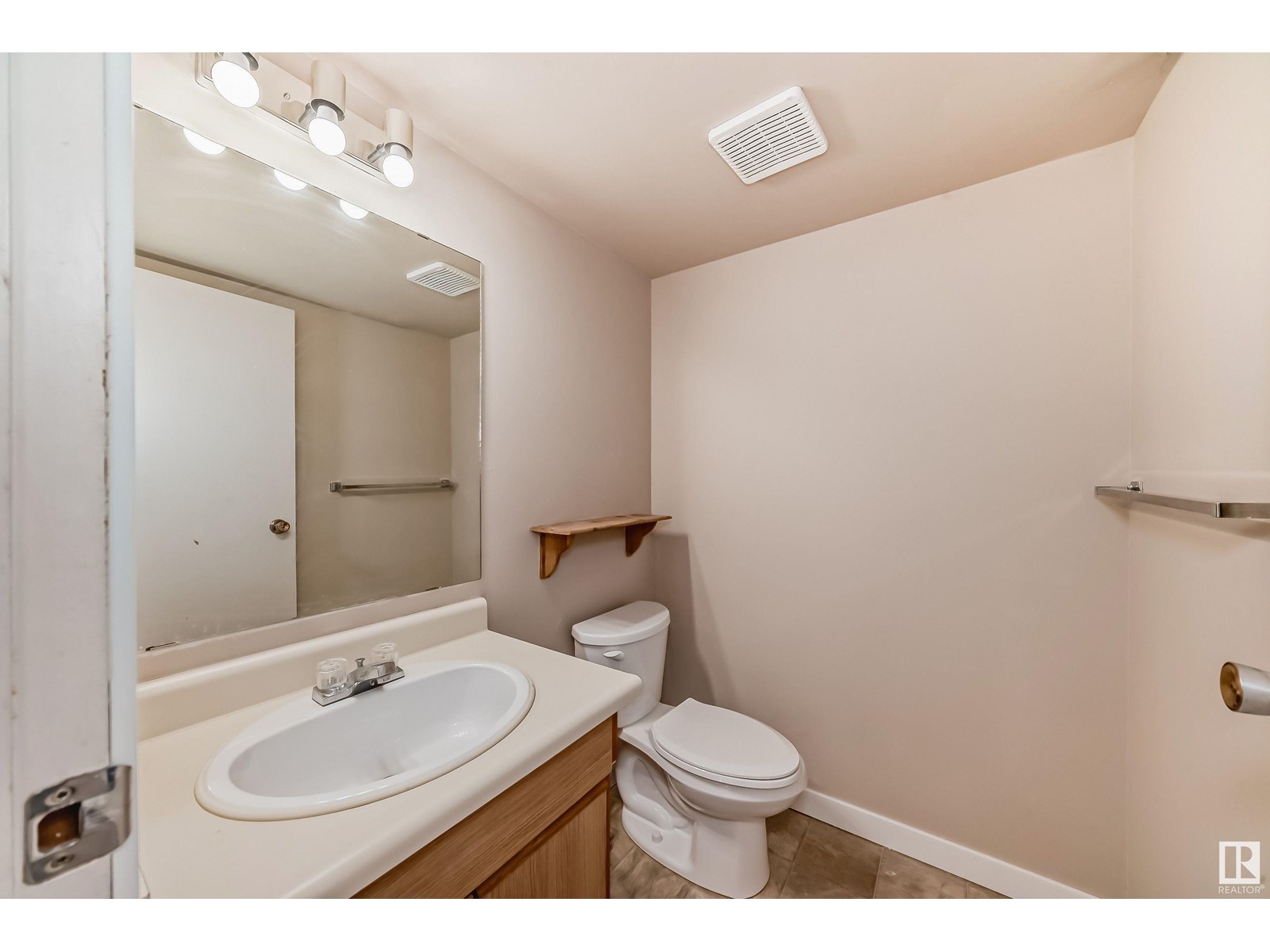 #48 1904 48 St Nw, Edmonton, Alberta  T6L 5H3 - Photo 11 - E4404568