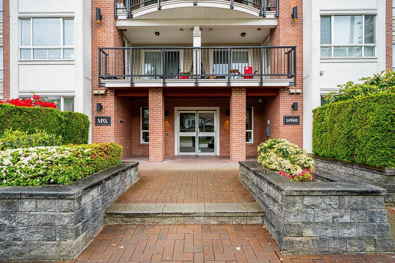 109 14960 102a Avenue, Surrey, British Columbia  V3R 6A3 - Photo 2 - R2919509
